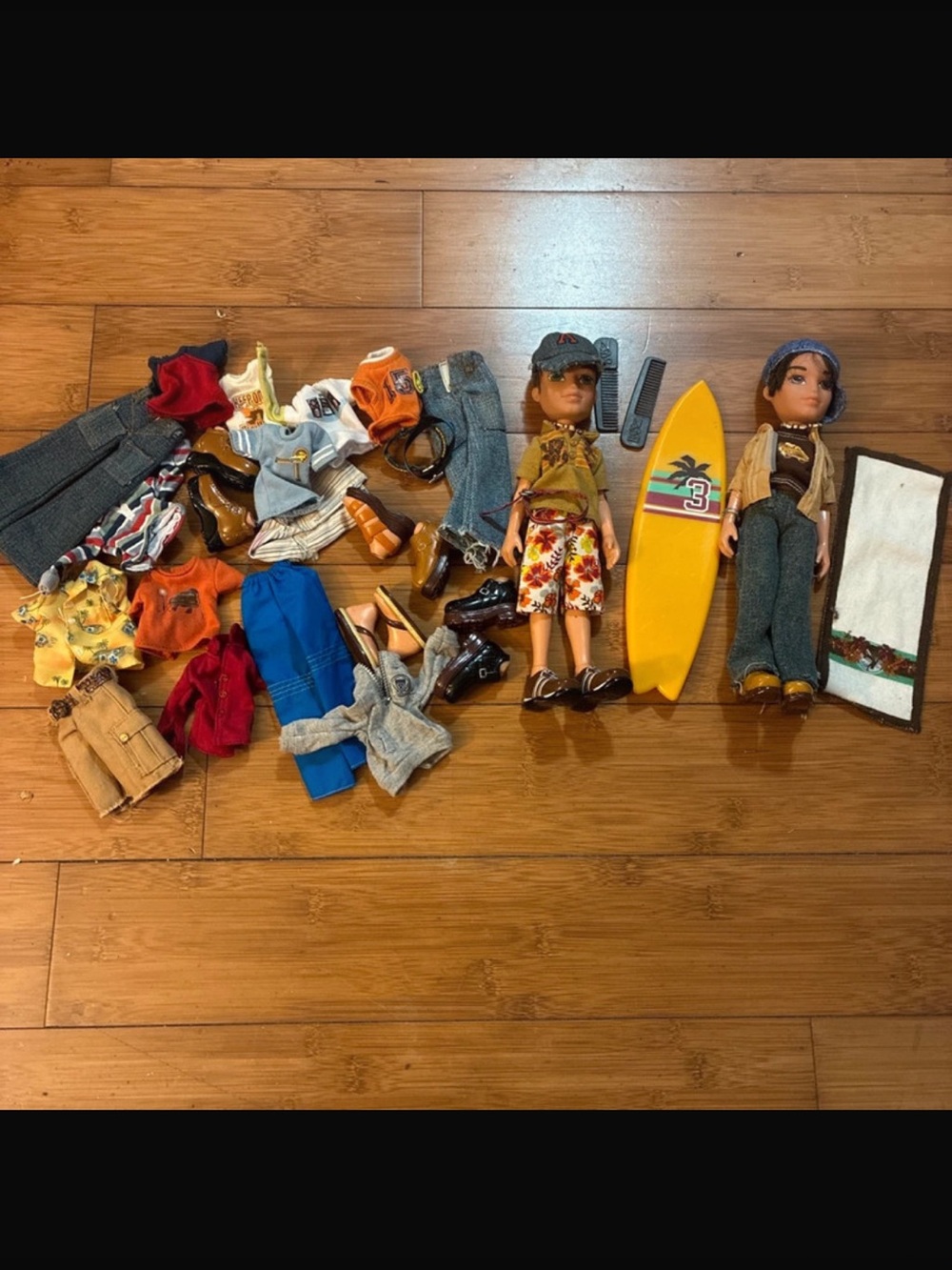 2 sun kissed summer collection bratz boyz Koby & Cade dolls and accessories lot